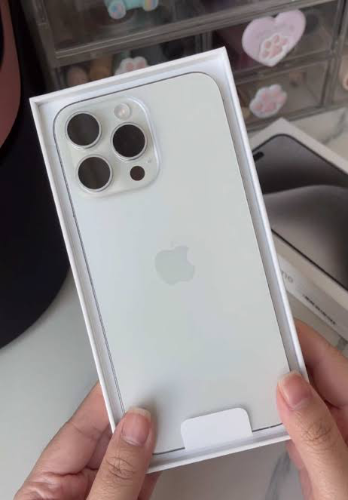Buy APPLE iPhone 15 PRO, ₹63000 on SellInSeconds